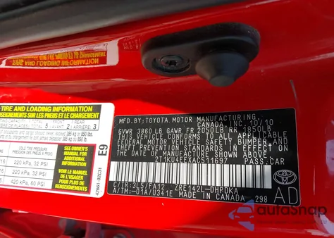 2010 Toyota Matrix z USA, uszkodzony, nr VIN 2T1KU4EEXAC511697